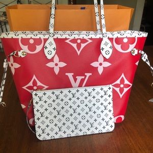 Louis Vuitton Giant Neverfull